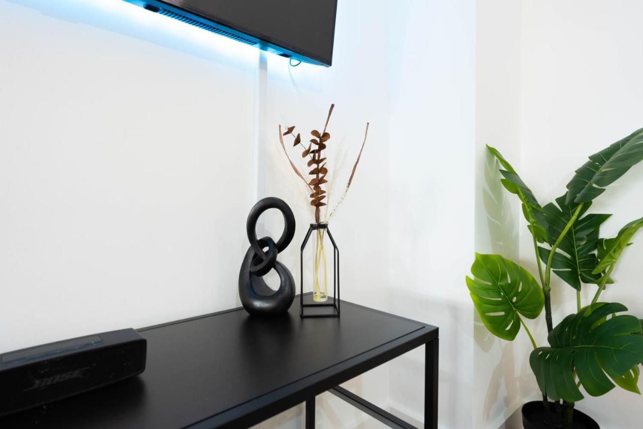 Stunning Townhouse With Pool Table Villa Birmingham Ngoại thất bức ảnh