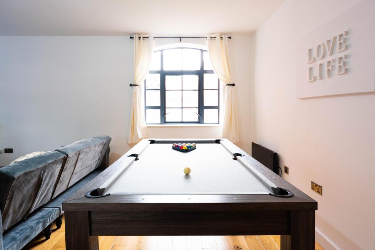 Stunning Townhouse With Pool Table Villa Birmingham Ngoại thất bức ảnh