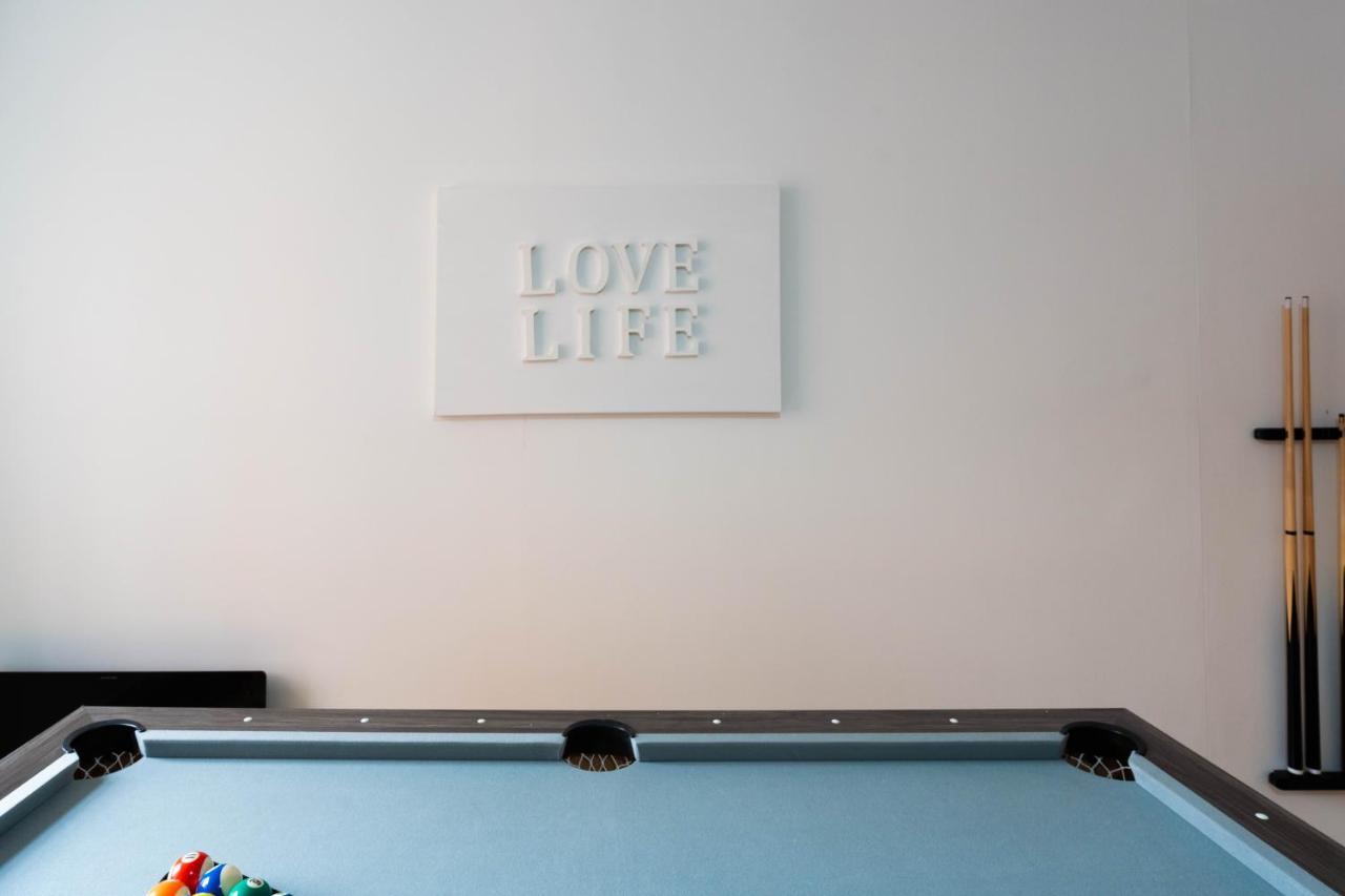 Stunning Townhouse With Pool Table Villa Birmingham Ngoại thất bức ảnh