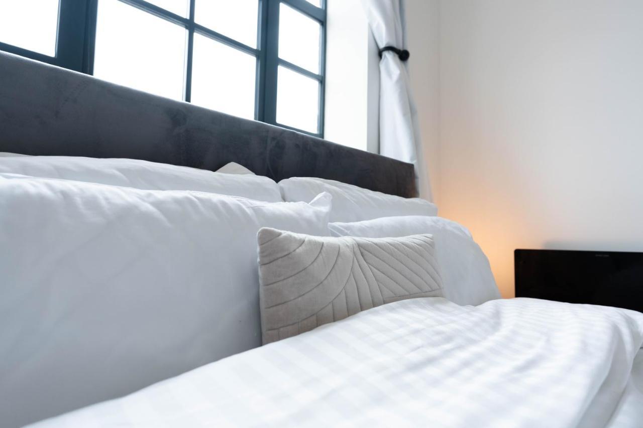 Stunning Townhouse With Pool Table Villa Birmingham Ngoại thất bức ảnh