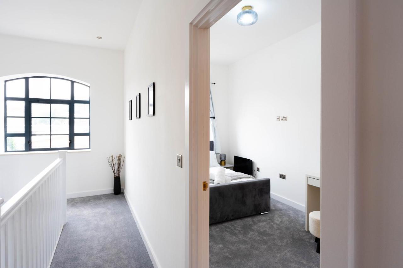 Stunning Townhouse With Pool Table Villa Birmingham Ngoại thất bức ảnh